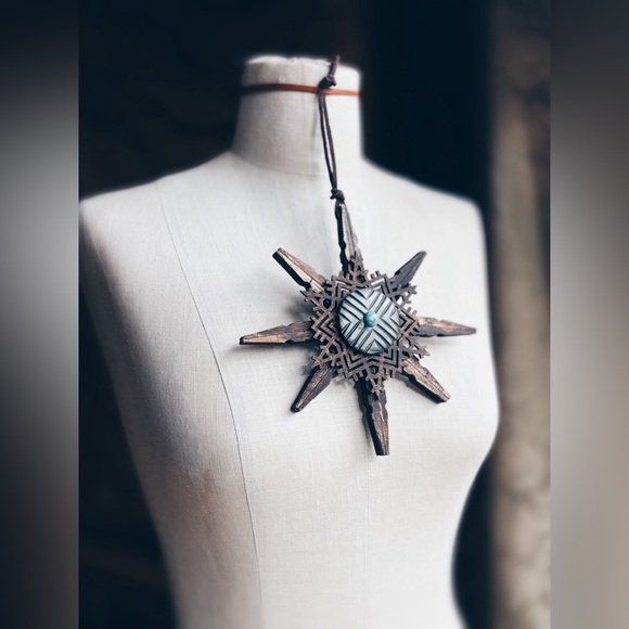 Ornaments / RUSTIC - Picture 8 of 12